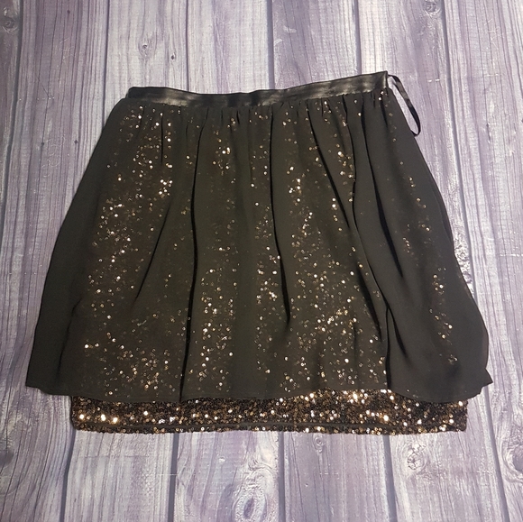 DKNY Gold Sequin Skirt - Picture 2 of 8